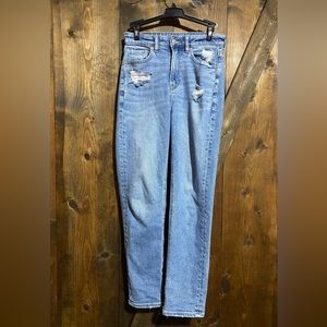 American Eagle Stretch Mom Straight Jean, size 2R, light wear, smoke free home